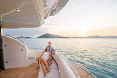 What Should I Wear to a Yacht Party? - Fantasea Yachts