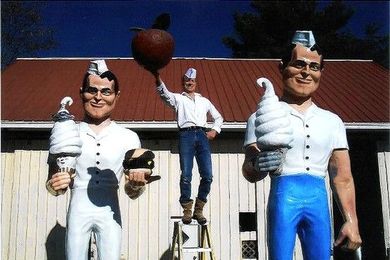 Roadside Kitsch Is Fun, but Is It Art? Virginia Museum Sure Hopes So