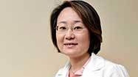 Cancer patients turn to acupuncture to cope with symptoms, side effects