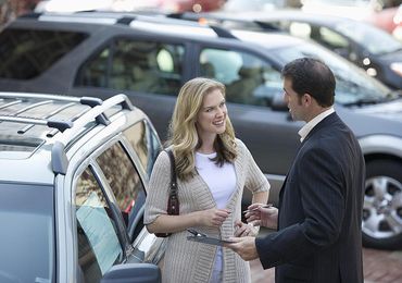 5 Trick Questions From Car Dealers and How to Answer Them
