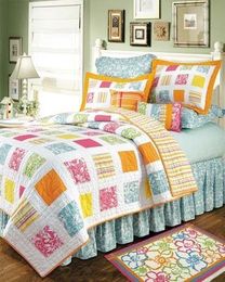 Get Exotic In Your Bedroom With Hawaiian Bedding