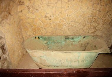 What  Are the Standard Plumbing Fixtures?