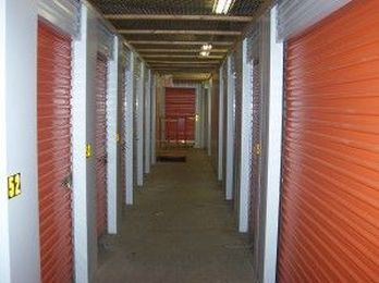 Putting Your Home Items in Self Storage