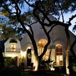 Does Outdoor Landscape Lighting increase home value?