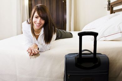 Five Clever Ways to Get the Dirt on Your Hotel