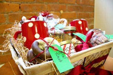 Homemade Food Gift Basket Ideas For The Holidays