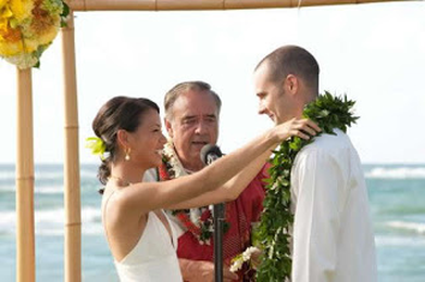 How to Keep Hawaii Wedding Flowers From Wilting