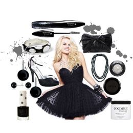 Spotted: A Hot Homecoming Look!