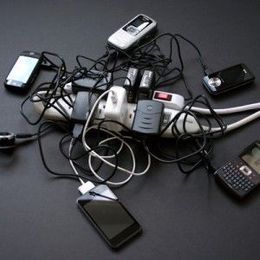 Kitchen Remodeling: Time to Ditch the Desk!