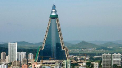 15 Buildings That Don’t Look Like Buildings