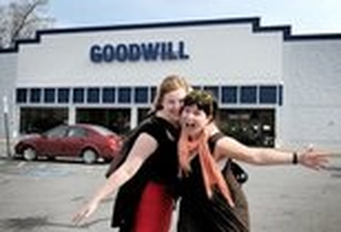 3 Insider Tips to Start Thrift-Store Shopping Now