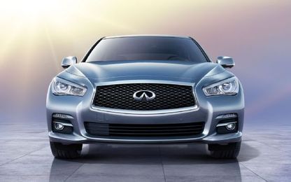 How to Revive a Luxury Brand: Or, Lincoln, Have You Seen Infiniti Lately? 
