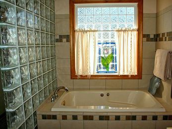 Different Ways to Enjoy Your Hot Tub