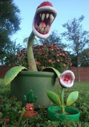 12 Wackiest Lawn Ornaments