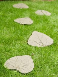 Make Concrete Leaf Stepping Stones