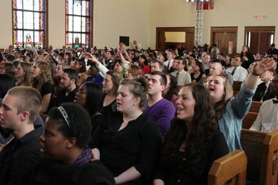 How Multi-Ethnic Churches Could Help Close the Race Wage Gap