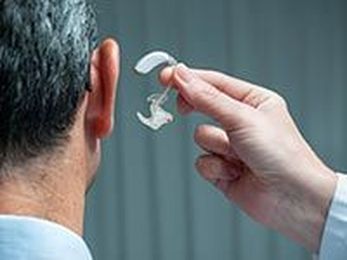 Hearing Loss Linked to Memory Loss, Dementia
