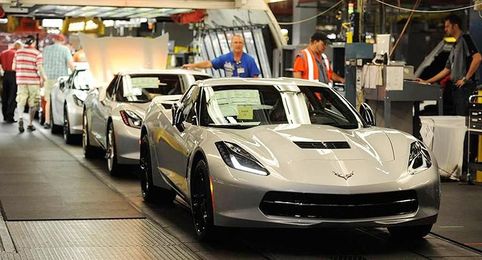 Why Chevy wants Corvette buyers to bond with their new toys
