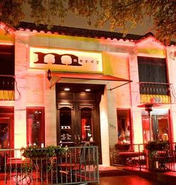 Inside the Corridor: Restaurants Here to Stay
