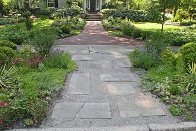 Walk This Way: Sidewalk Landscaping