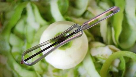 How to use fruit peels to filter your water