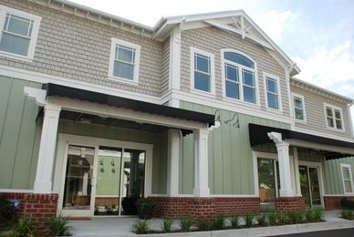 Should HOAs file liens?