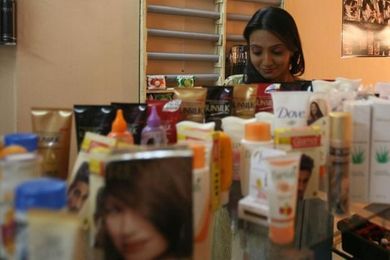 Skin whitening creams, lipsticks contain dangerous metals: CSE
