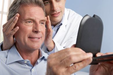 Patients Undergoing Plastic Surgery Should Research Their Options