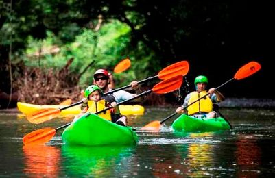 Kayaking in Costa Rica: Great Exercise and Learning Opportunity
