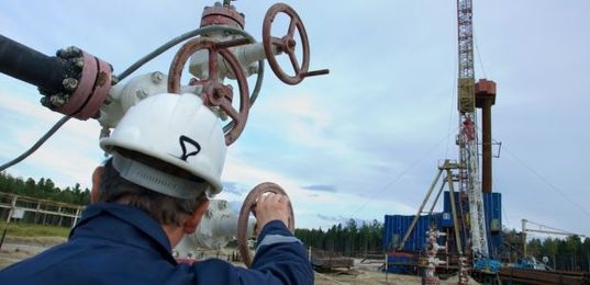 Tips for Selecting and Maintaining Hard Hats