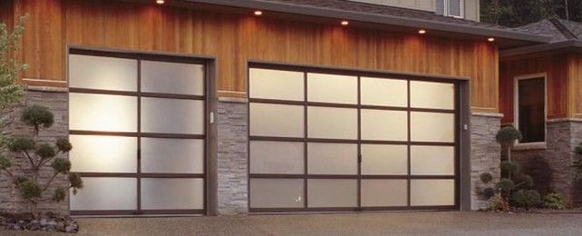 Modern Details to Bring Emphasis to Your Garage