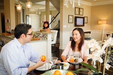 7 Ways to Help Your Family Adjust to a New City [Guest Blogger]