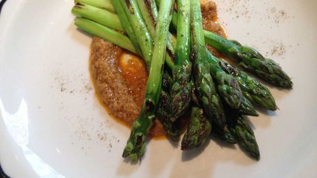 Cook this @home: Boqueria's Esparragos y Romesco