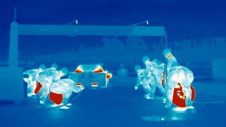 This Is Awesome: Watch a Pit Stop Recorded Using Thermal Imaging