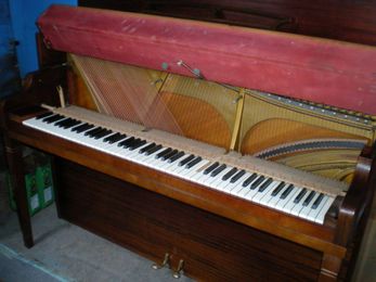 How to Repair Broken Piano Keys