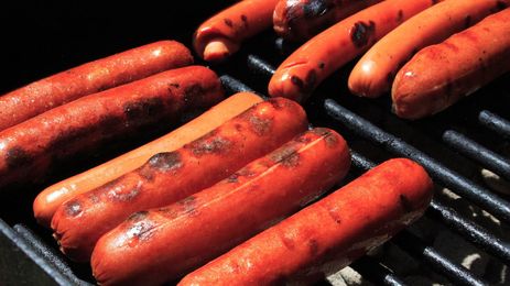 Hot Dogs, Bacon And Red Meat Tied To Increased Diabetes Risk