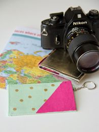 How to Paint a Polka-Dot Patterned Luggage Tag