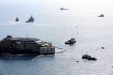 It's Make or Break for the World's Biggest Marine Salvage Operation