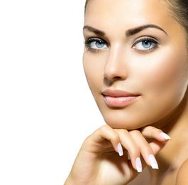 The Amazing Health & Aesthetic Benefits of Red Light Therapy