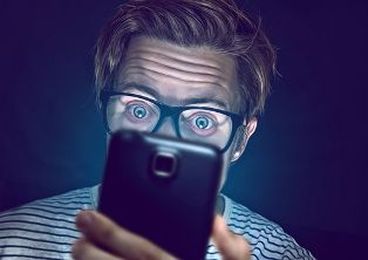 Rehab Clinics Say Smartphones Can Exacerbate Addictions