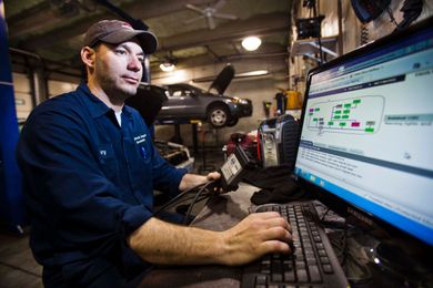 How innovation has changed the job of an auto repair technician