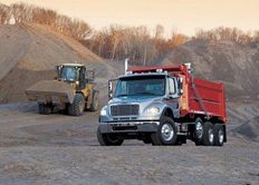 A Happy Medium: Finding the Medium-Duty Truck for your Fleet