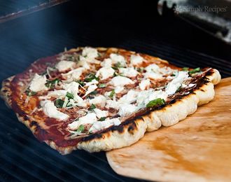 How to Grill Pizza, Grilled Pizza Recipe