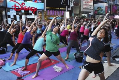 Yoga Alleviates Symptoms of Multiple Sclerosis