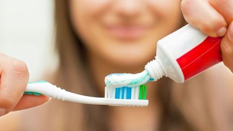 Crest to remove potentially harmful microbeads from toothpaste