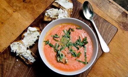 What to eat and drink during a heatwave