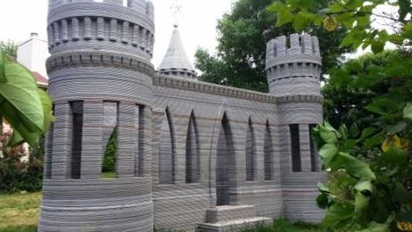Man Constructs 3D Printed Concrete Castle