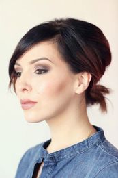 Gorgeous DIY Voluminized Ponytail For Short Hair |