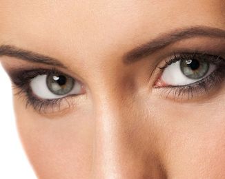 8 Weird Things You Never Knew About Your Eyebrows