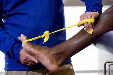 How to Stay Fit When You’re Recovering From a Workout Injury 
